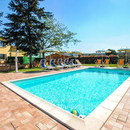 2 Bedroom Beautiful In Holiday home Montecatini Terme